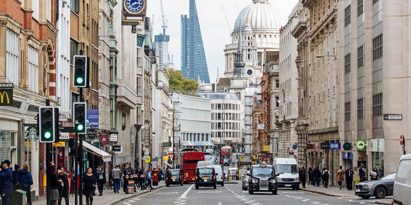 VAN HIRE IN LONDON AND BUCKINGHAMSHIRE